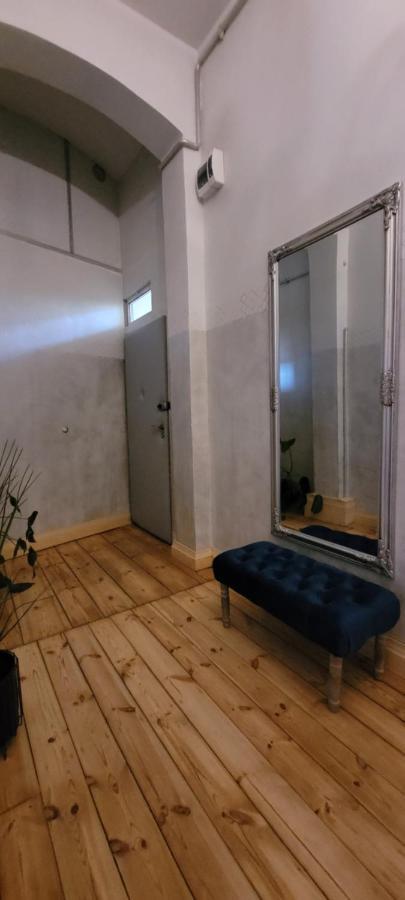 Apartament 15 *